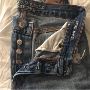 American Eagle Vintage Hi-Rise Jeans